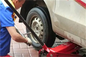 双辽附近拖车24小时服务热线电话