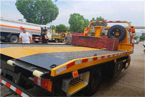 双辽附近拖车电话号码服务